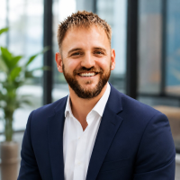 Curious about TQL sales hours? Discover why top-performing freight brokers view 24/7 responsiveness as their competitive edge for uncapped commission.